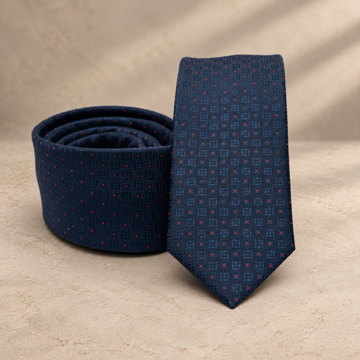 Sötétkék slim nyakkendő – bordó négyzetmintás – W-Ps1862